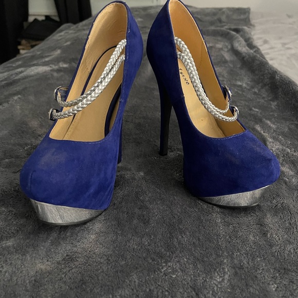 Blue and Silver Pumps - Picture 4 of 5